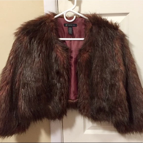 INC INTERNATIONAL CONCEPTS BURGUNDY FUR JACKET - Picture 3 of 7